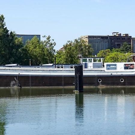 Апартаменты Bateau Peniche Lille - Euratechnologie Экстерьер фото